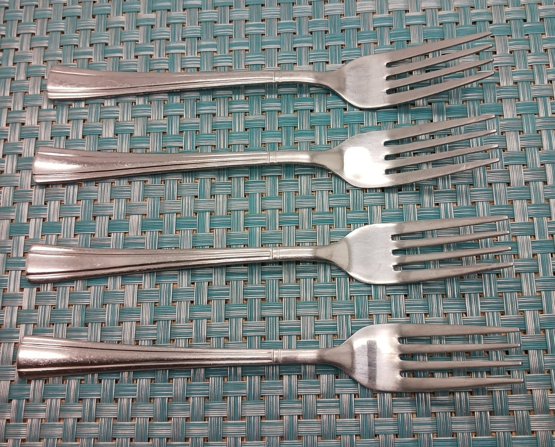 International Stainless INS330 Pattern Set 4 Salad Forks gallery