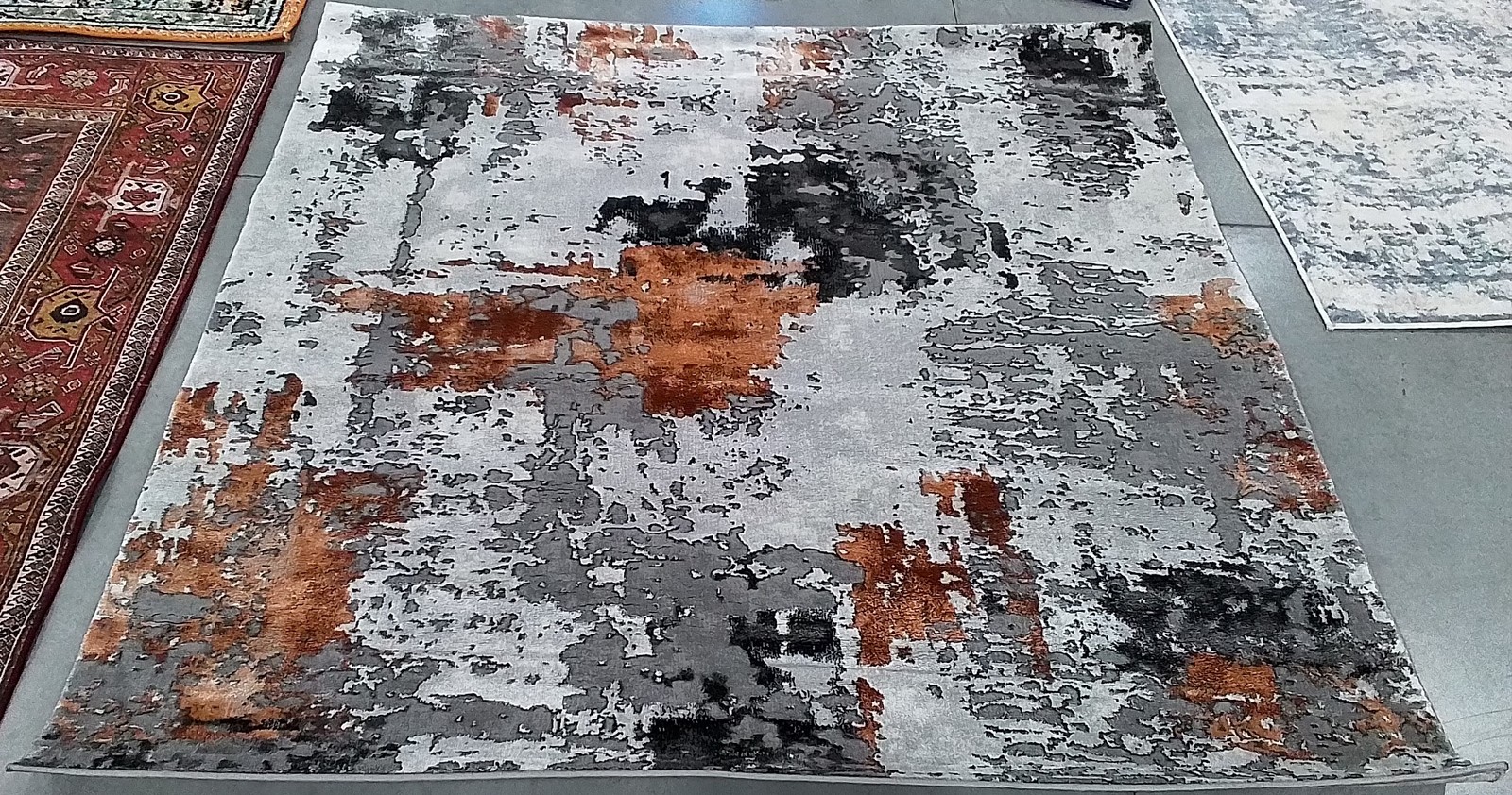 GREY / ORANGE 5'-3" x 5'-3" Back Stain Rug, Reduced Price 1172792902 CFT820P-5SQ gallery