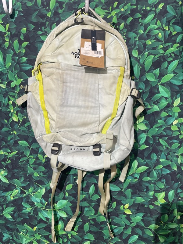 The North Face Women’s Recon Backpack Sky Blue With Defects