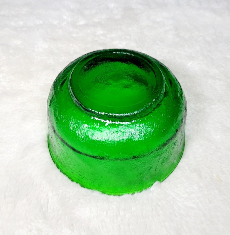 Vintage Arcoroc Emerald Green Textured Desert Bowl 4.25" So Nice! gallery