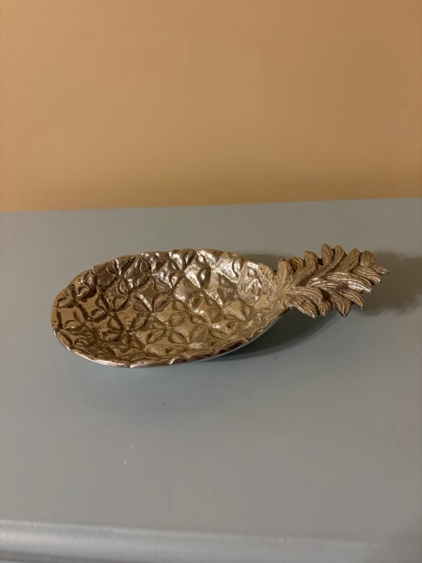 Mariposa Pineapple Shaped Serving Dish gallery