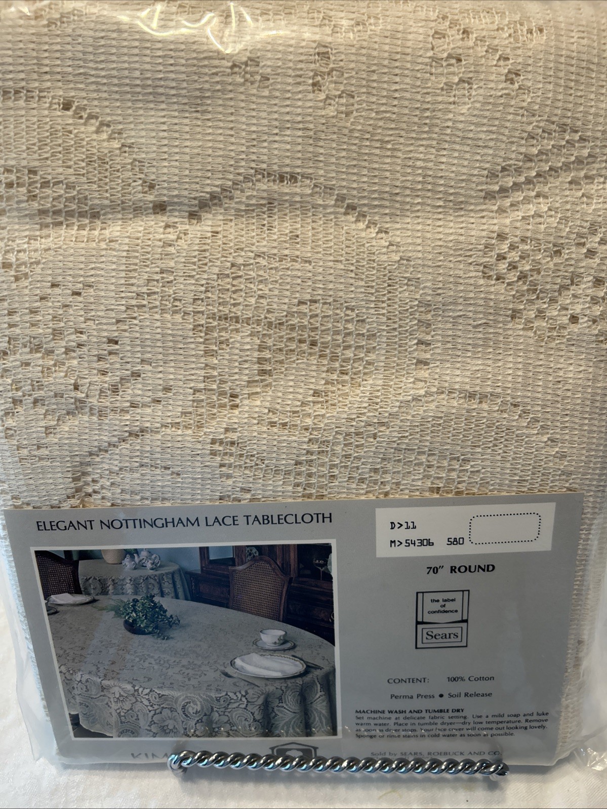Elegant Nottingham Lace Round Tablecloth 70” Round gallery