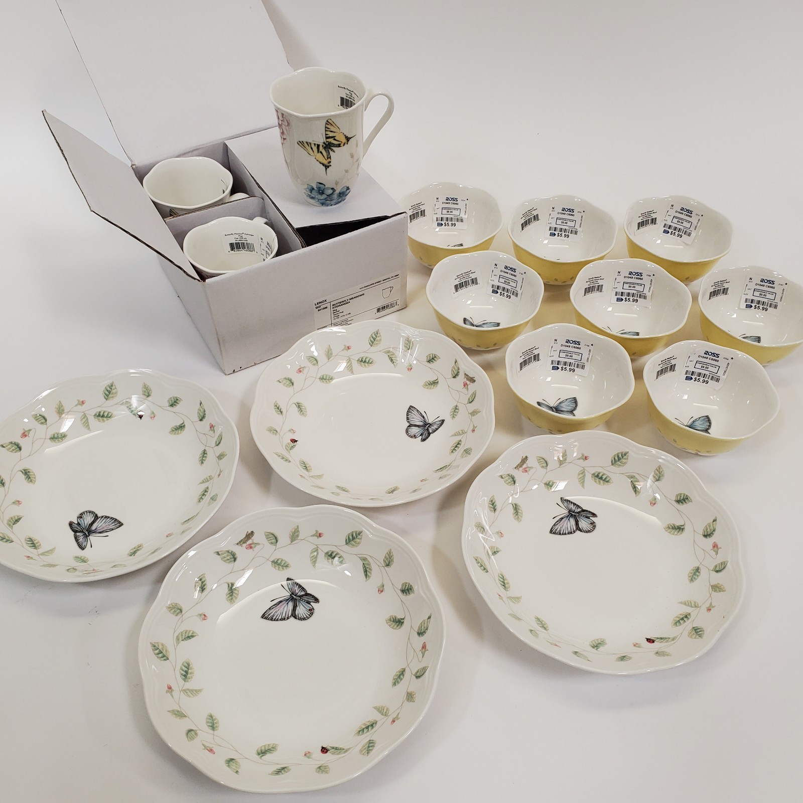 NOS Lenox Butterfly Meadow Dinnerware Set 16 Pc Bowls Mugs Porcelain gallery