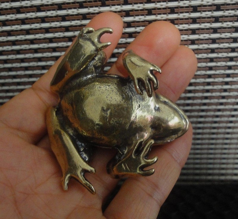 Vintage Style Solid Brass Copper Frog Figurine Statue Knick Knacks gallery