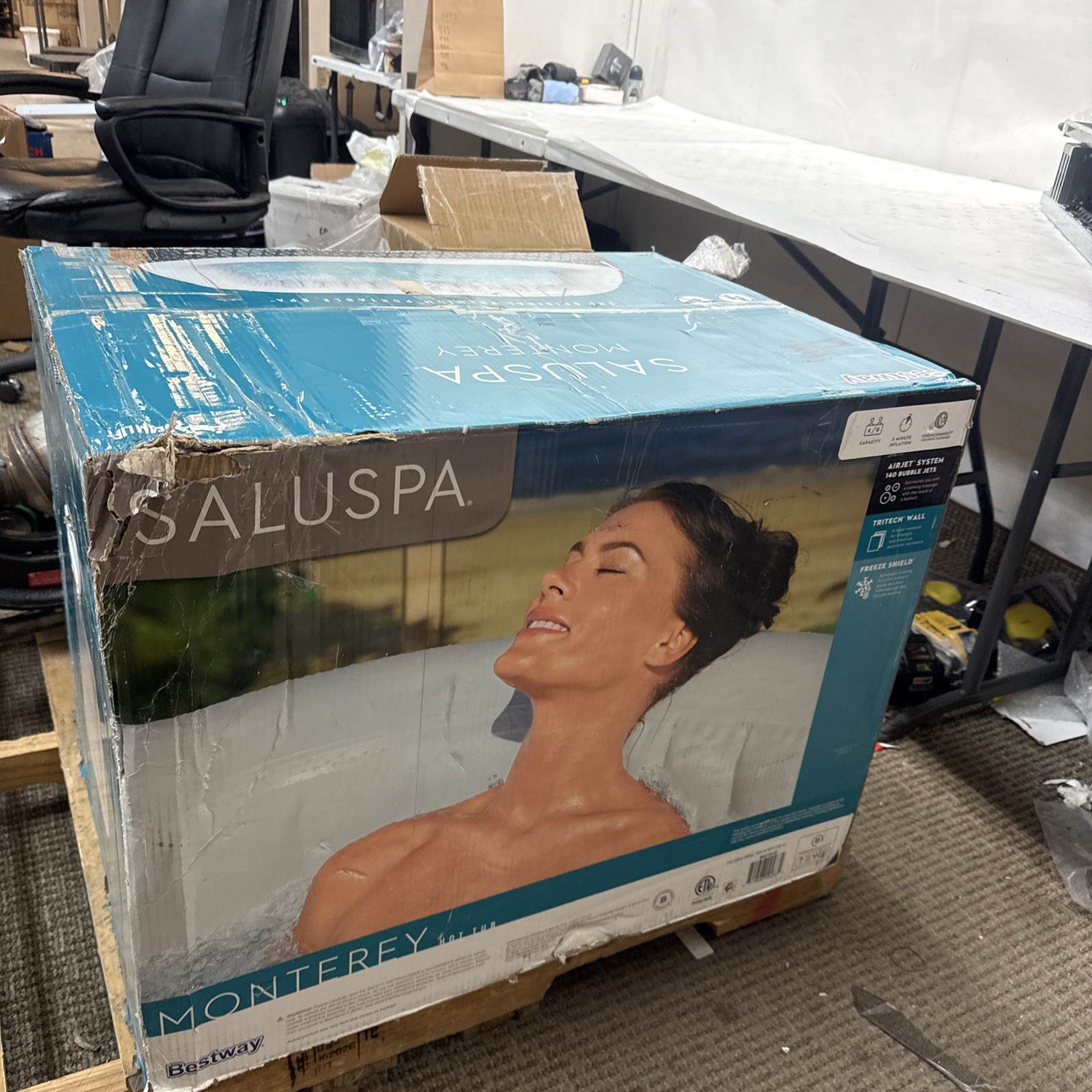 SaluSpa Square Air Inflatable Spa Monterey 4/6 Person gallery