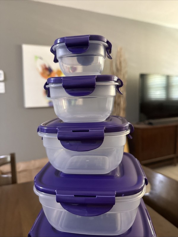 Lock n Lock Square Nesting Storage Containers. Set Of 6. Purple Lids. gallery