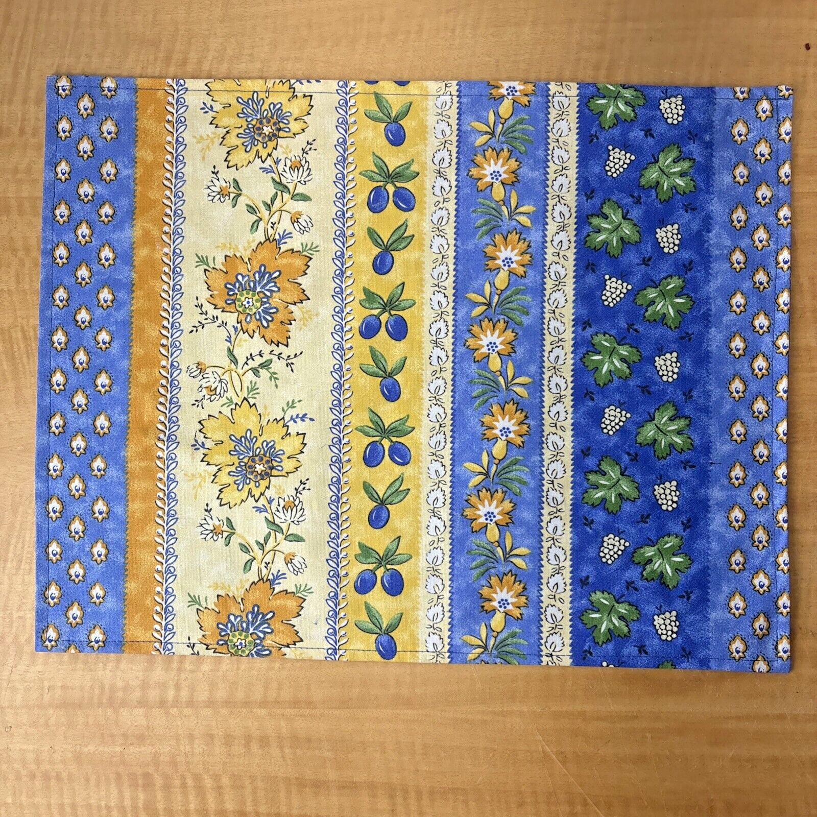 Monaco Blue & Yellow Acrylic-Coated Cotton Reversible Placemat(s) by Le Cluny gallery