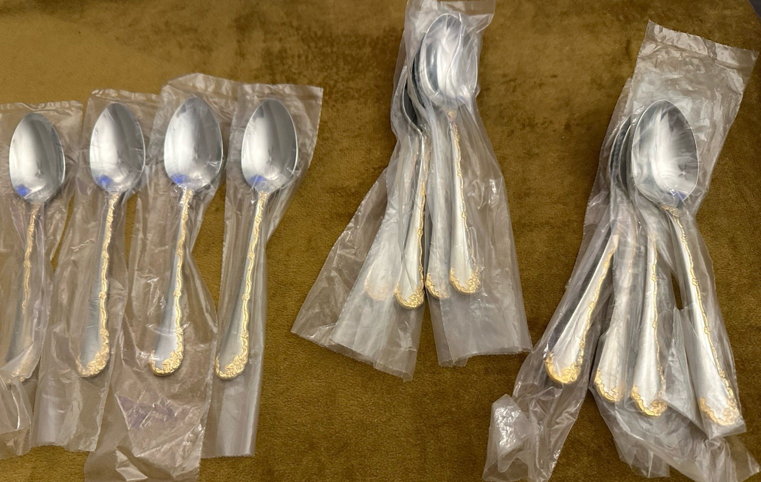 (4) TEASPOONS Oneida Community GOLDEN BELLE ROSE Stainless Flatware - (3availabl gallery