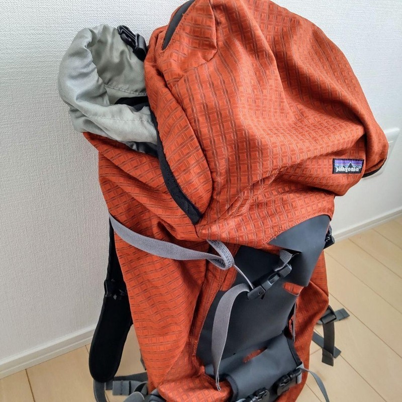 Patagonia 35L Orange Top Loading Hiking Backpack Nylon Used 5