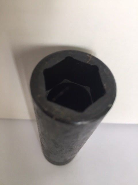 NEW Snap-On Tools, 5/8", 1/2" Drive, 6 Point, Deepwell Socket Model # SP200 gallery