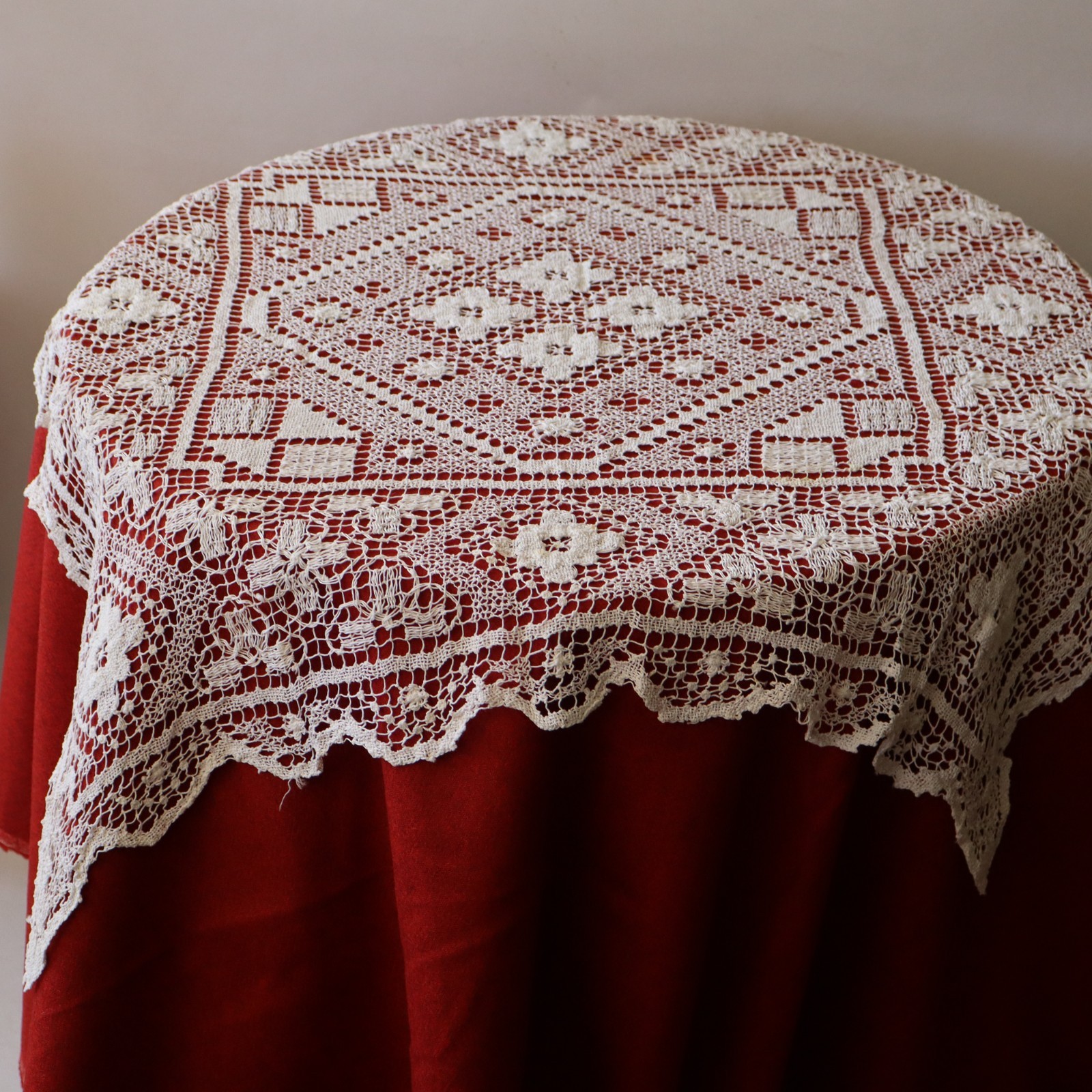 Vintage Square Filet Lace Table Topper Antique White, Floral w Geometric 28" gallery