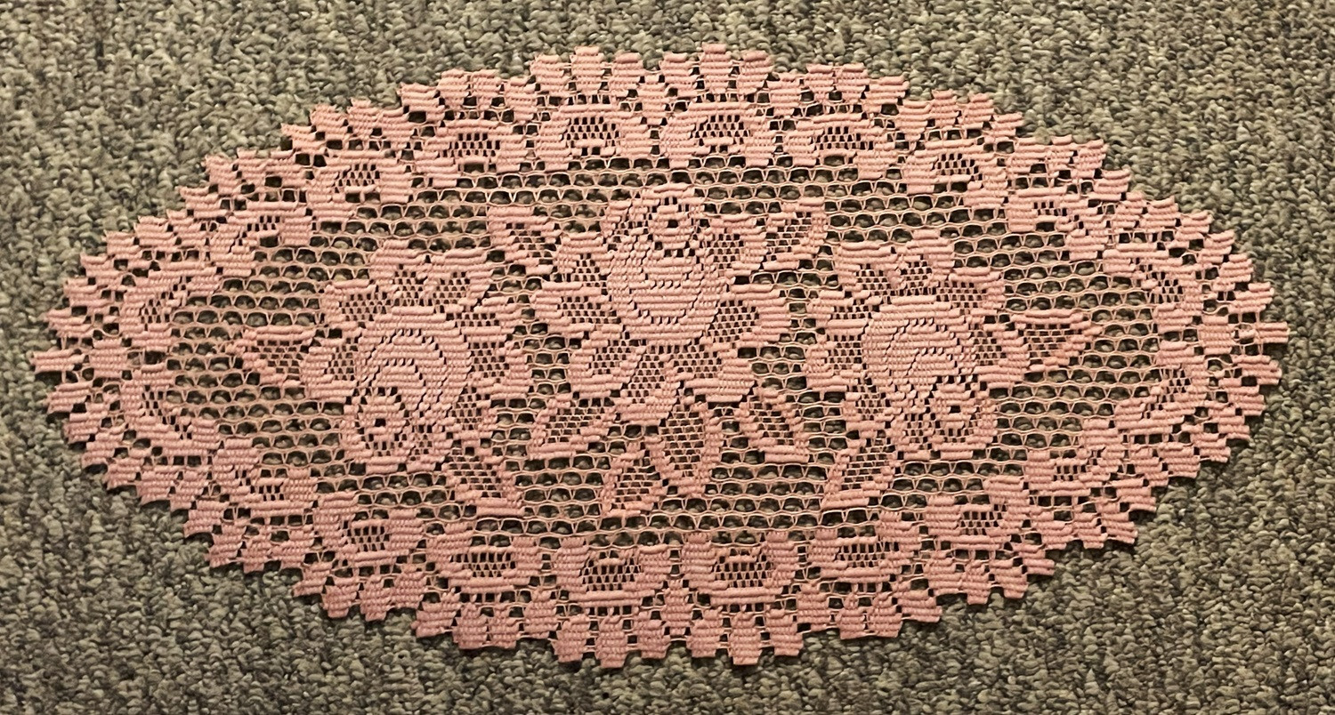 Heritage Lace Stone Washed Mauve Alpine Rose 12" x 24" Table Runner gallery