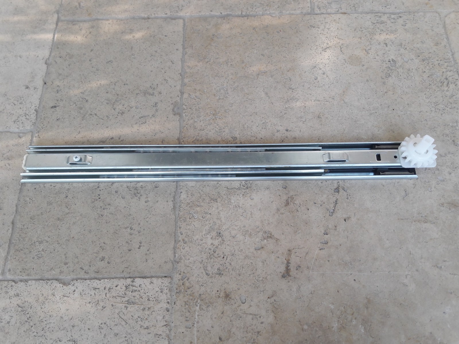 MGT61844108 Lg Refrigerator Freezer Drawer slide rail RIGHT MGT61844108 OEM gallery
