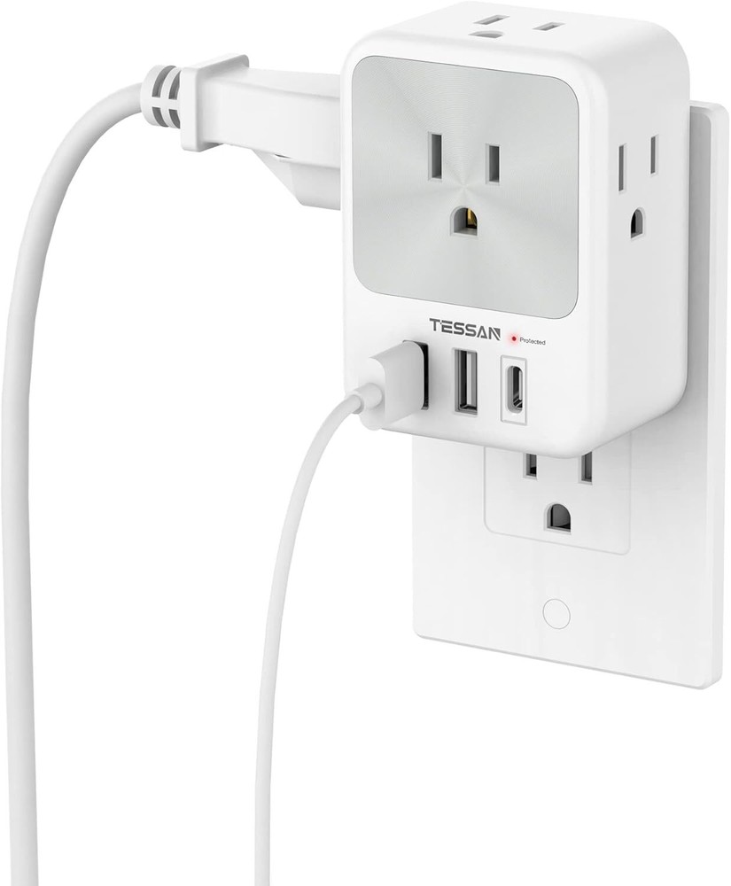 Surge Protector Wall Outlet Extender with 4AC/3 USB Plug Charger for Home Office