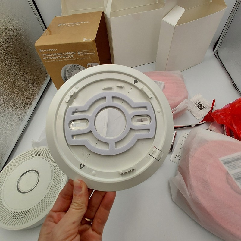 SITERWELL Hardwired Interconnected Smoke and Carbon Monoxide Detector 3-pack gallery