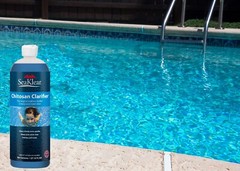 Seaklear 32 oz Natural Clarifier Swimming Pool Chemical – (Choose Quantity)