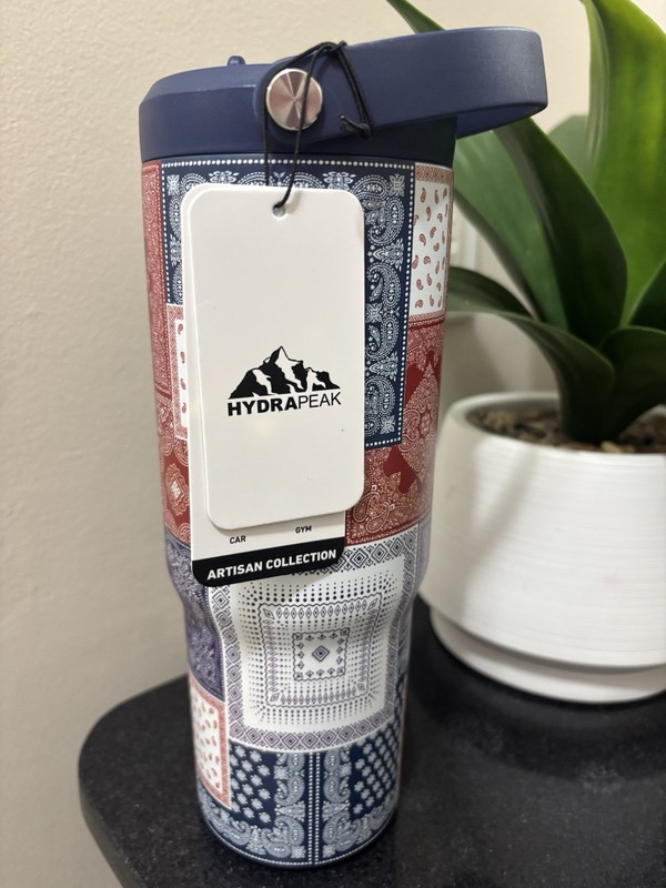 Hydrapeak Patchwork Bandana Red White Blue Tumbler USA 4th of July Paisley NWT gallery