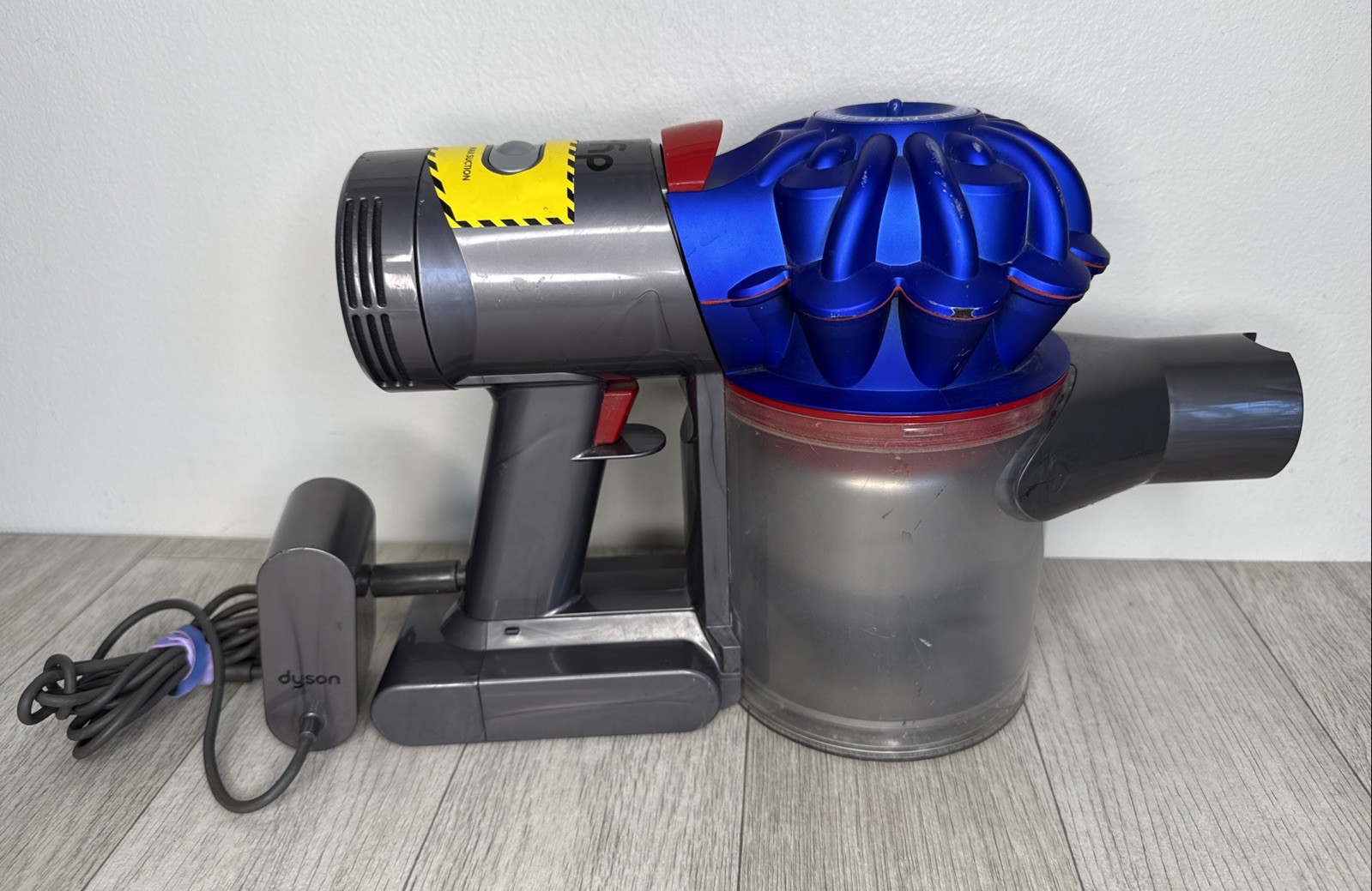 Dyson V7 Motorhead Cordless Vacuum Motor & Charger Ships FREE! gallery