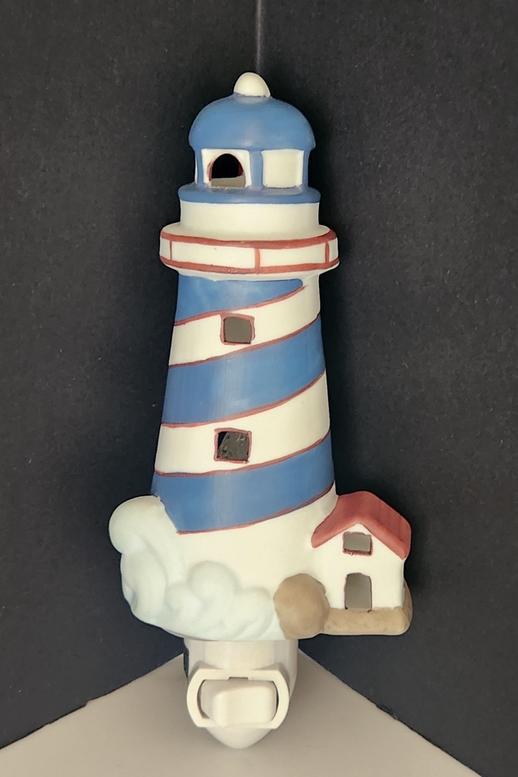 Ceramic 5" LIGHTHOUSE Wall Plug In Night Light 0n/Off Switch RARE VINTAGE DESIGN gallery