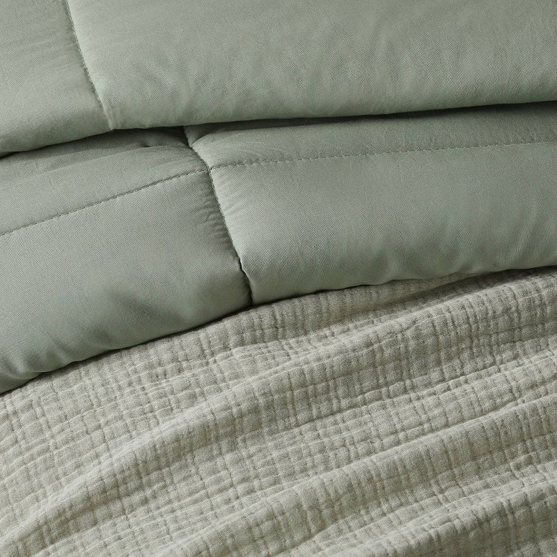 King Textured Chambray Cotton Comforter & Sham Set Sage Green - Casaluna gallery