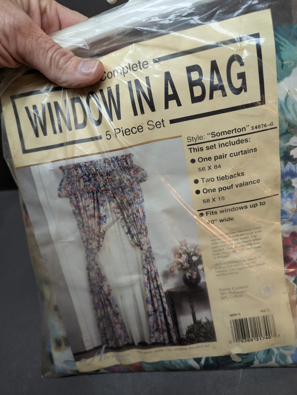 Window In A Bag Somerton 5 Piece Set Curtains 56 x 84 Tiebacks Pouf Valance gallery