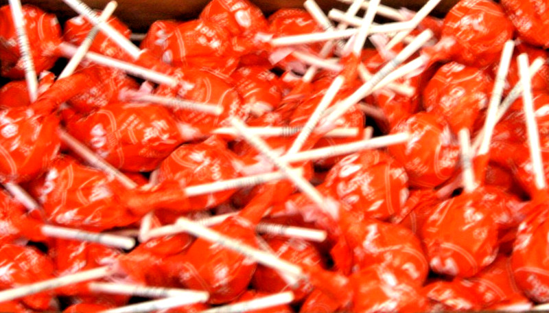 25X ORANGE Tootsie Roll Pops TWO DOZEN +1 Lollipops FRESH, ships in box gallery