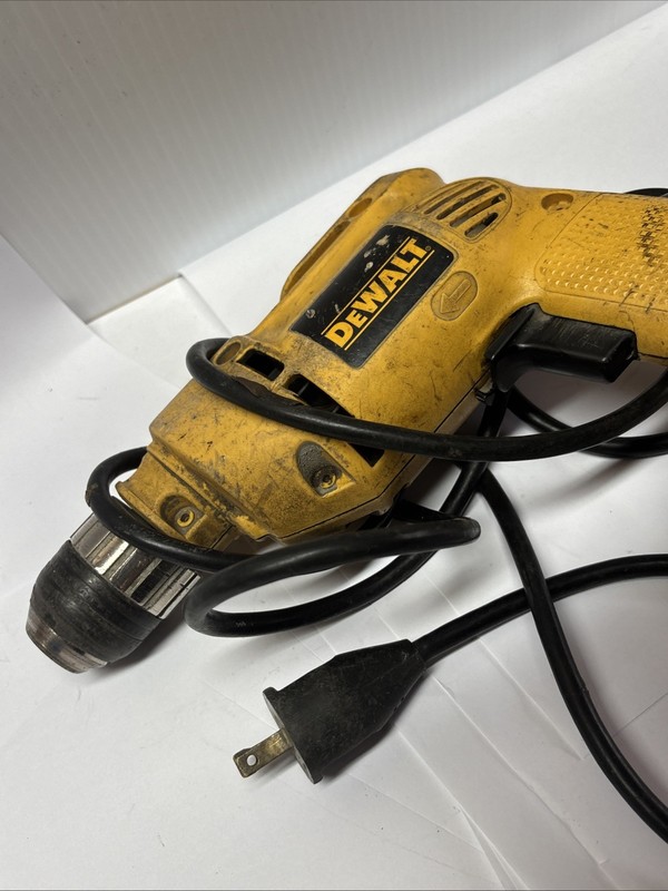 DeWalt DW106 3/8" Corded Drill Variable Speed Reversible – Tested Working gallery