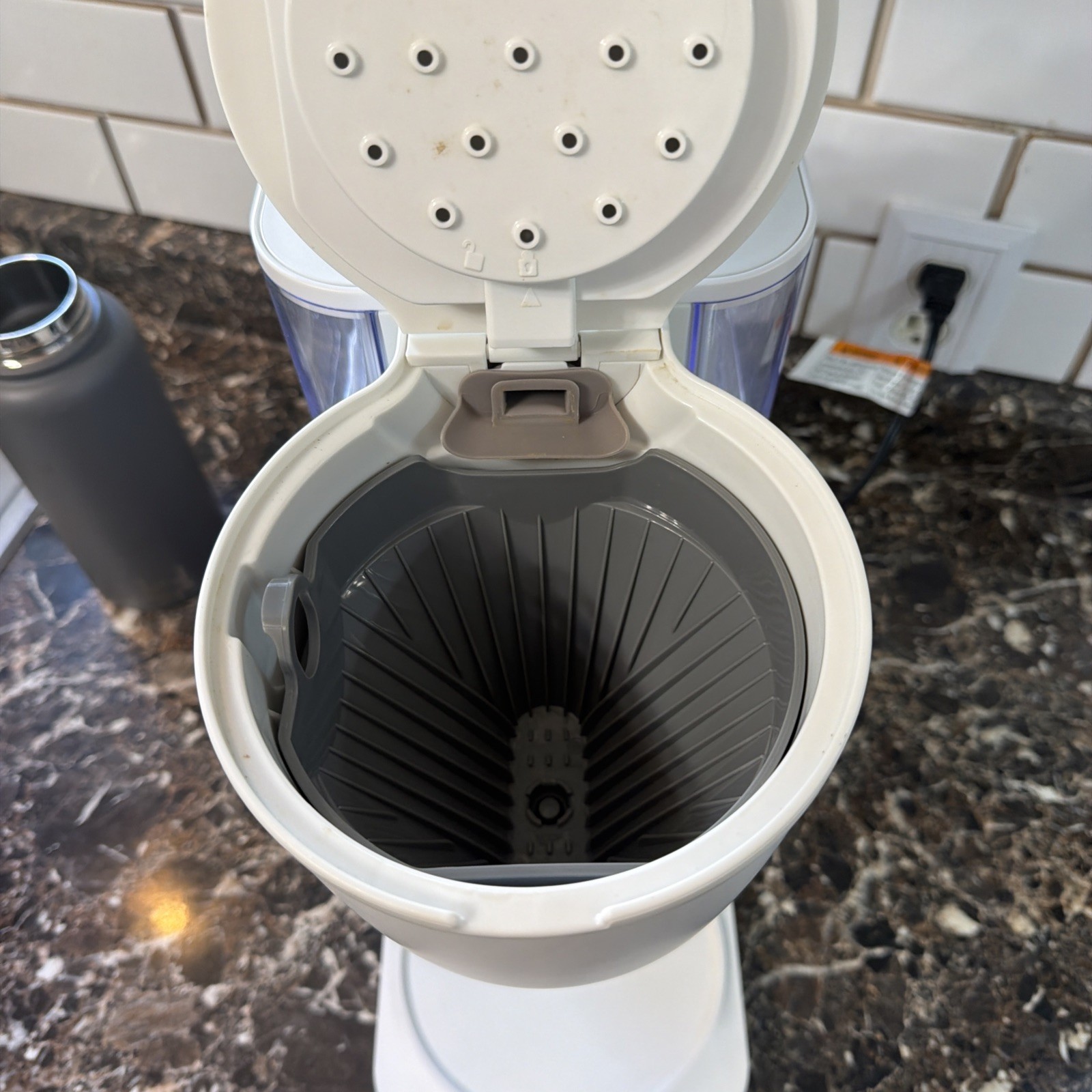 GE Cafe Specialty Drip Coffee Maker Makes 10 Cups with Wi-Fi Matte White TESTED gallery