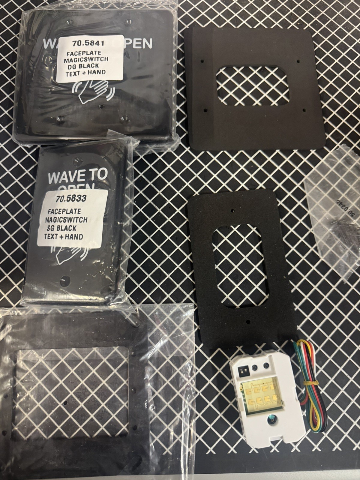BEA 10MS31U Magic Switch® Universal Kit Single gang & Double Gang Plates BLACK gallery