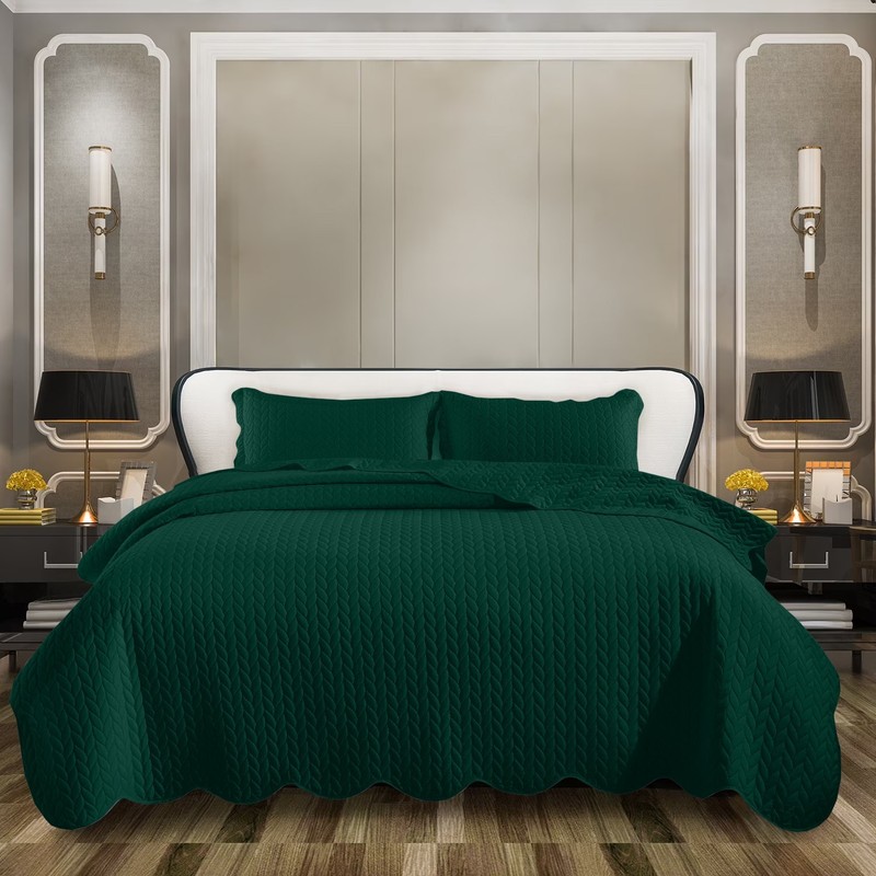 Soft Embossed Quilt Bedspread Reversible Lightweight Summer Quilted Bedding Sets gallery