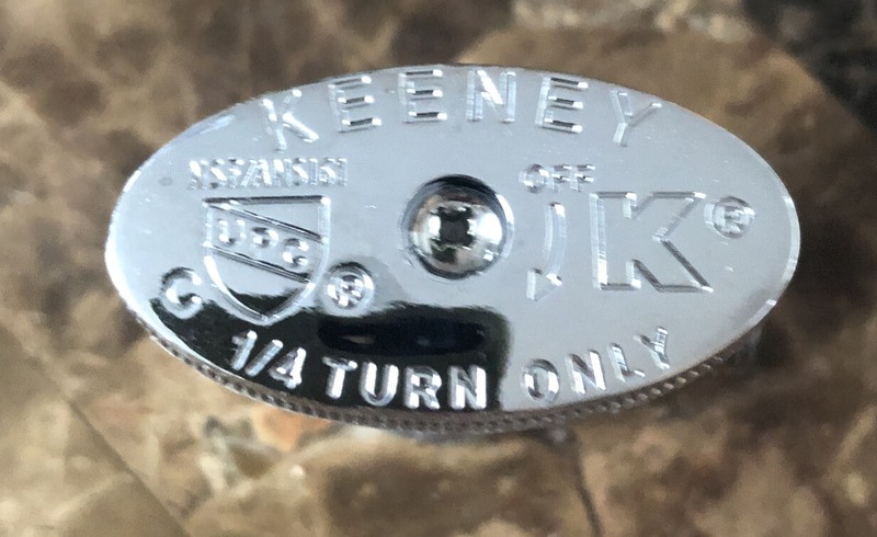 Keeney Brass 1/2-in Compression x 3/8-in Compression Quarter Turn Angle Valve gallery