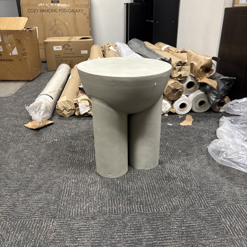 Sante End Table Matte White gallery