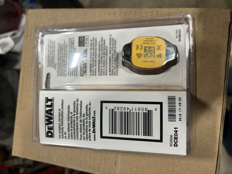 DEWALT Bluetooth Tracker Tool Connect Tags DCE041 Smart Device Finder New gallery