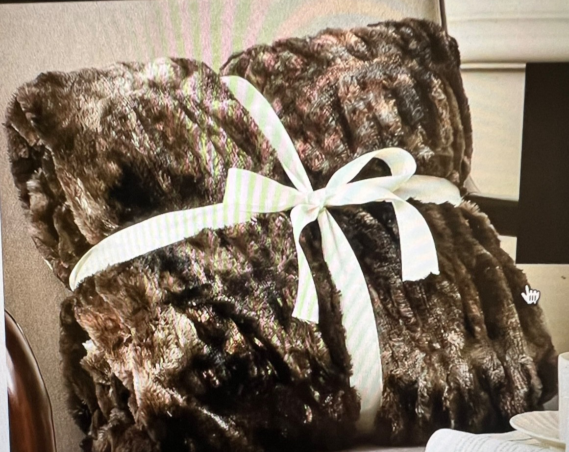 Throw-Fluffy Ruched Faux Fur Throw Reversible 50x60",Tie Dye Brown,New In Box gallery