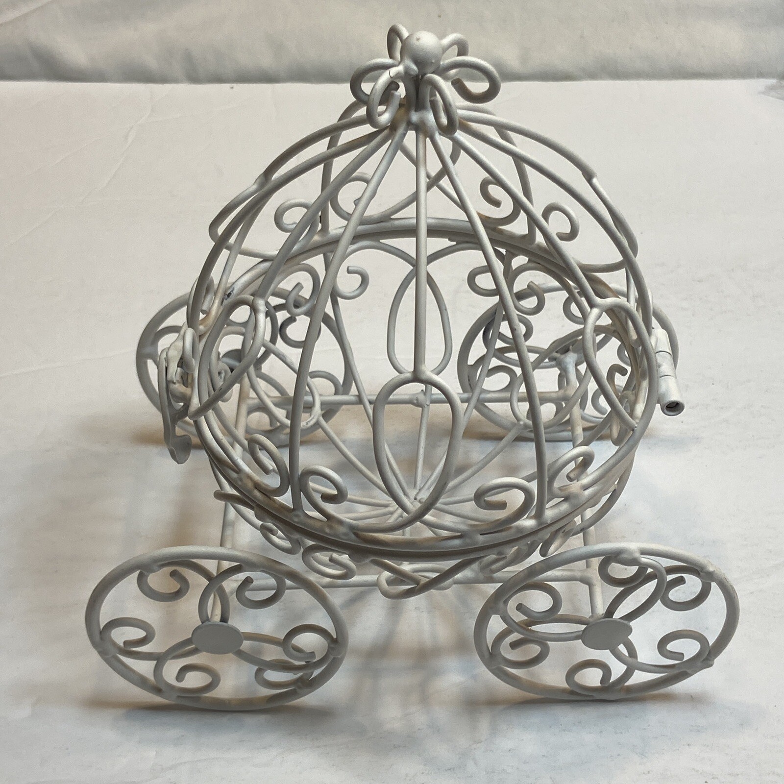 Cinderella Style Carriage White Plastic Table Decoration Wedding Shower Display gallery