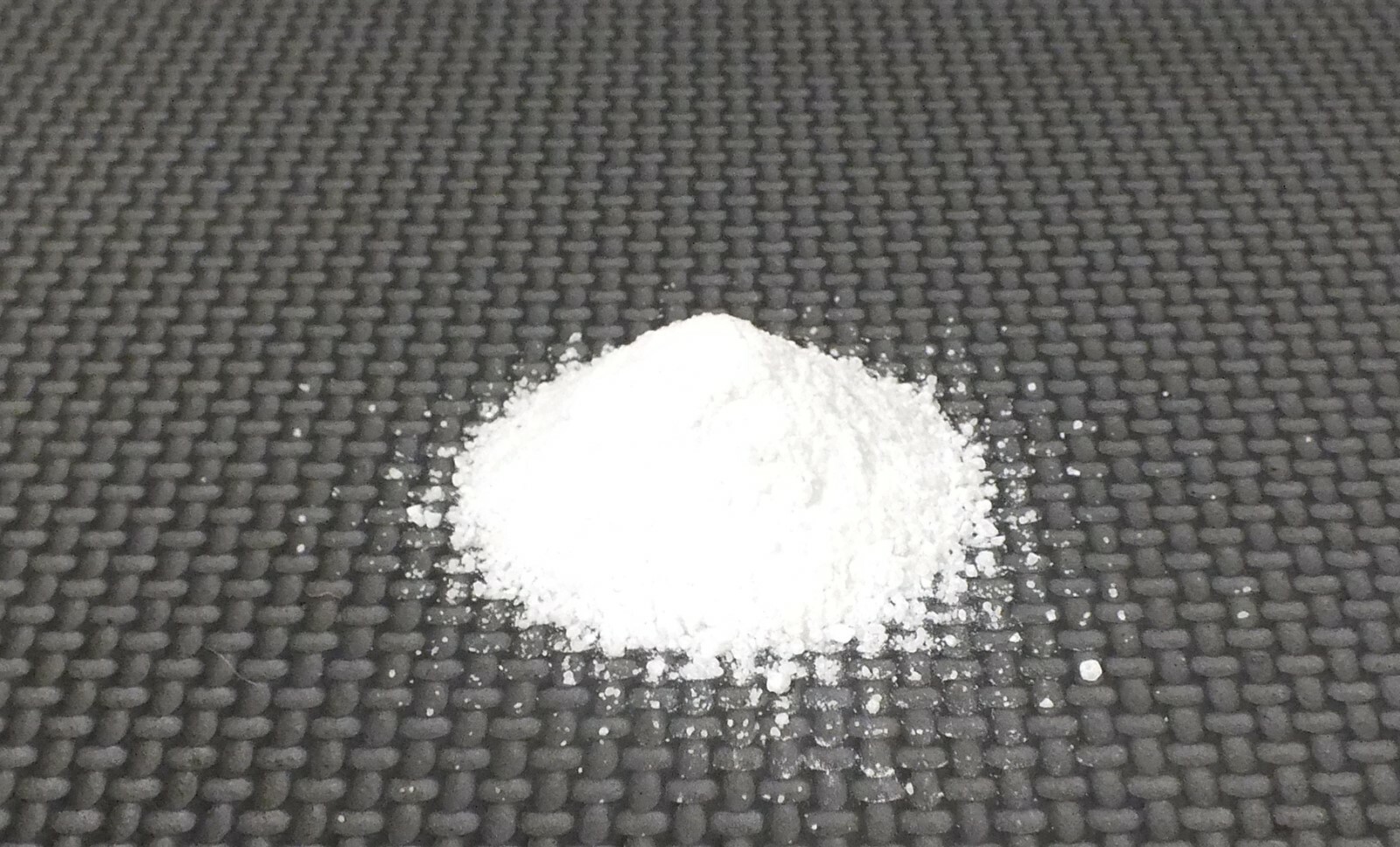 DOLOMITE LIME, For Worm Bin, Garden, Adds Calcium and Magnesium to Soil 19 LBS gallery