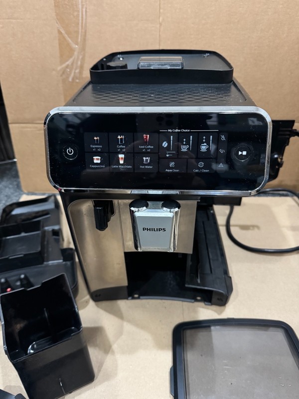 Philips 3300 LatteGo Automatic Espresso Machine EP3347 Chrome Used Working gallery