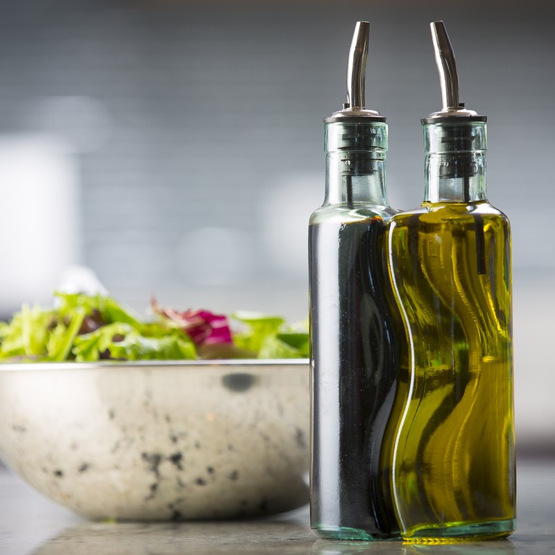 Tablecraft H918 Stainless Steel Green Tint Pourer Oil/Vinegar Cruet Set 8.5 oz. gallery