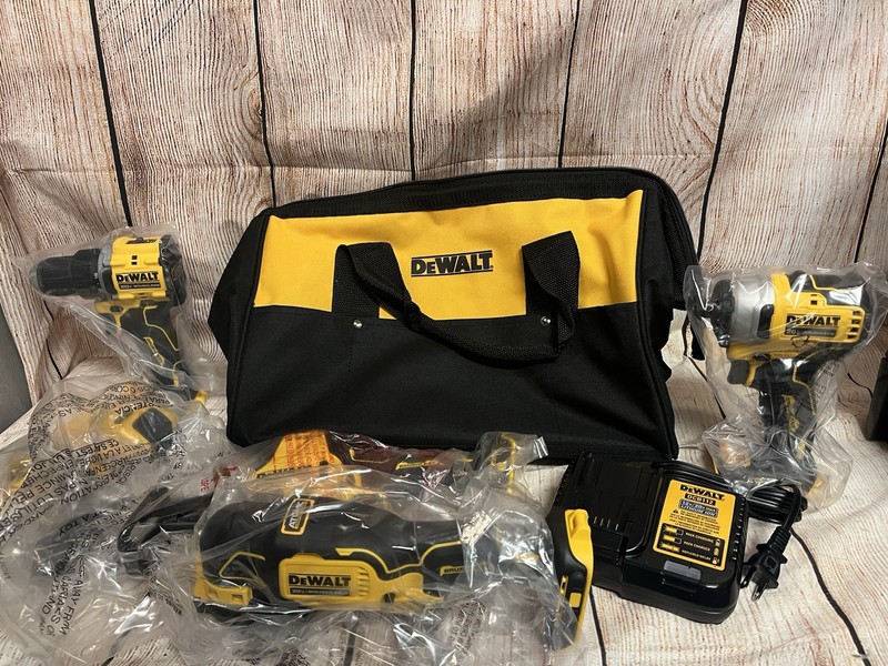 Dewalt (DCK486D2) ATOMIC 20V 4-Tool Combo Kit w/2x 2.0Ah Batt &Charger gallery