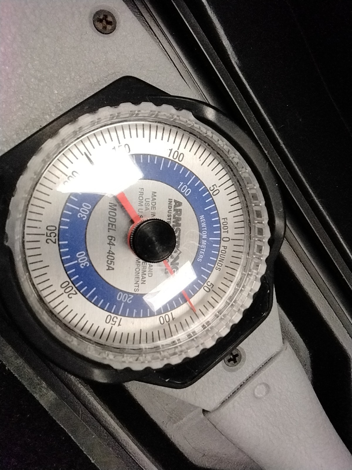 Armstrong 64-405A 1/2" Drive Dial Torque Wrench 200FT/LB 50-300 Newtons gallery