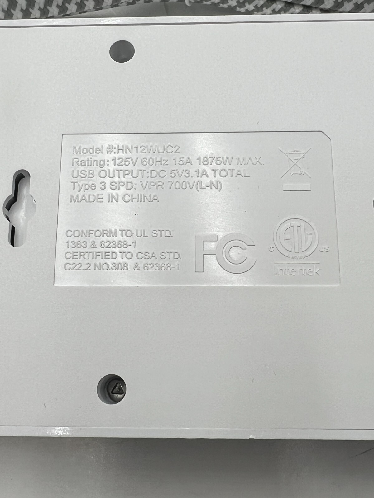 Hanycony HN12WUC2 Surge Protector Power Strip with USB 125V 60Hz 15A 1875W Max gallery