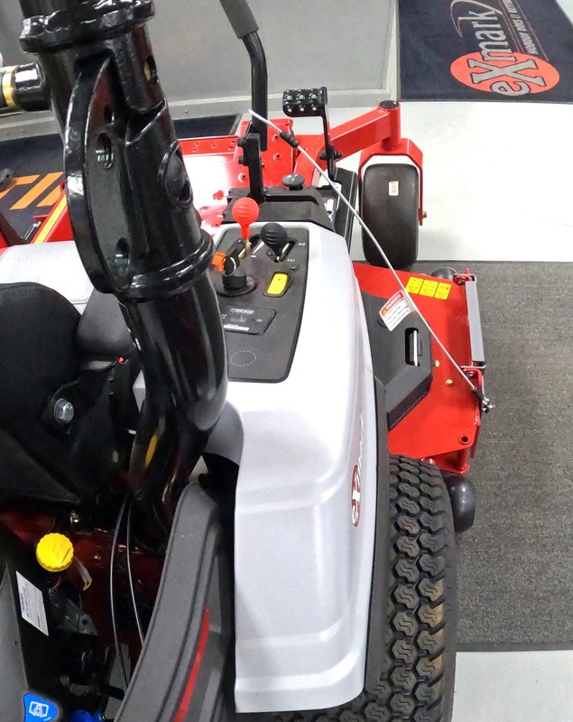 Speedtrap® Chute Blocker Exmark® Radius® E/S Series (48,52,60)30 Second Install gallery