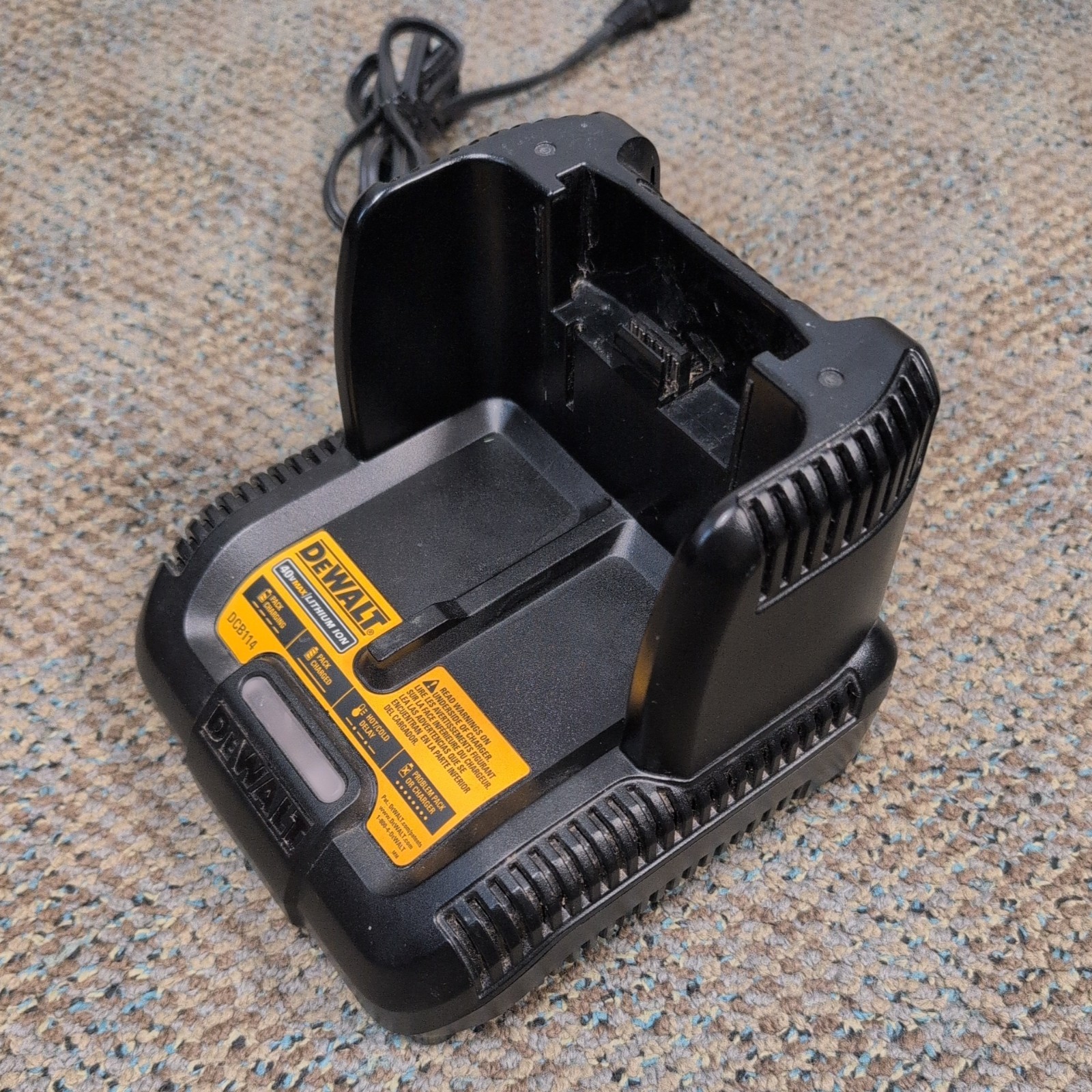 Dewalt DCB114 40v Max Li-Ion Battery Charger gallery