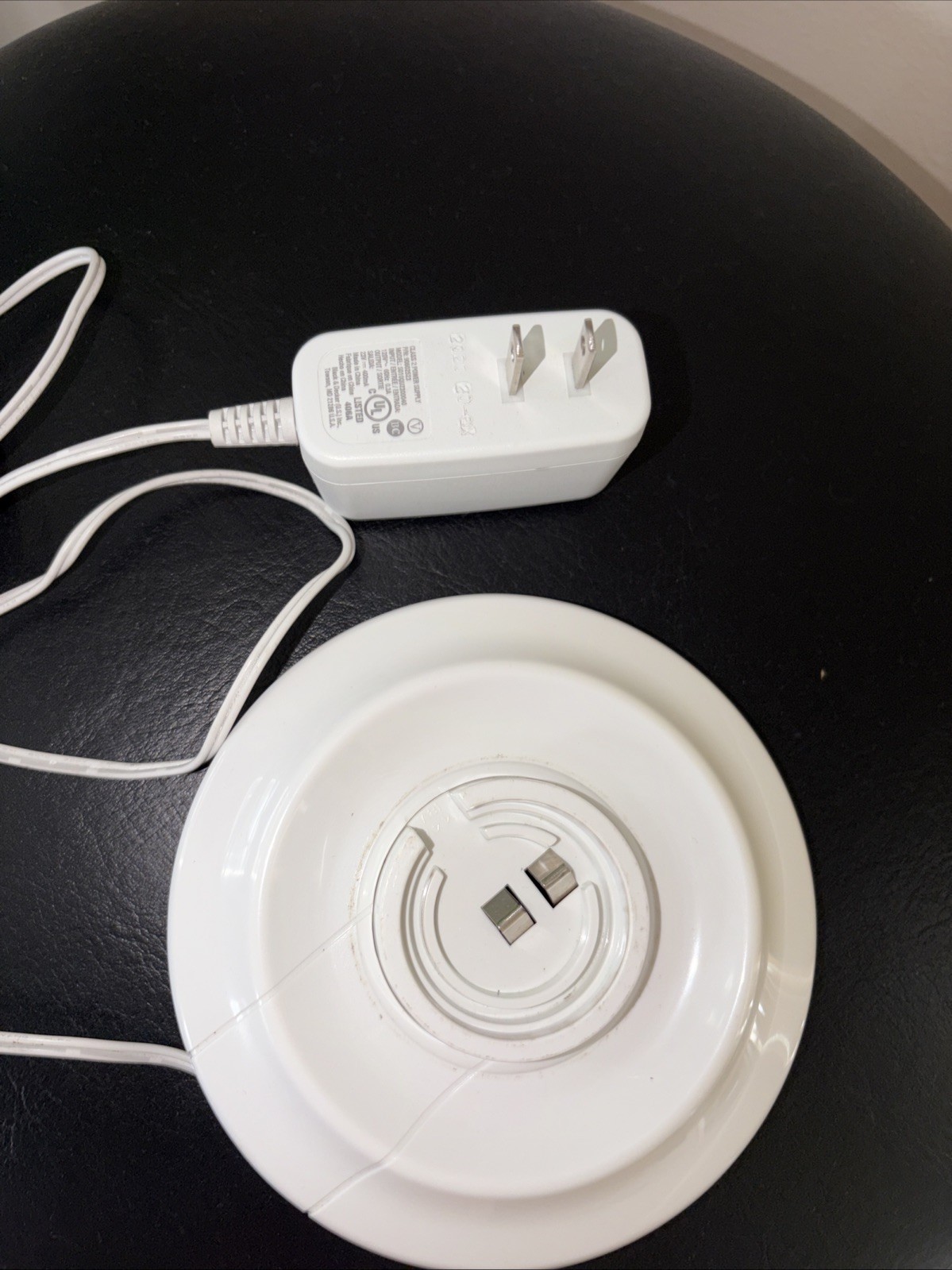 BLACK+DECKER Dustbuster® Hand Vacuum Charger gallery