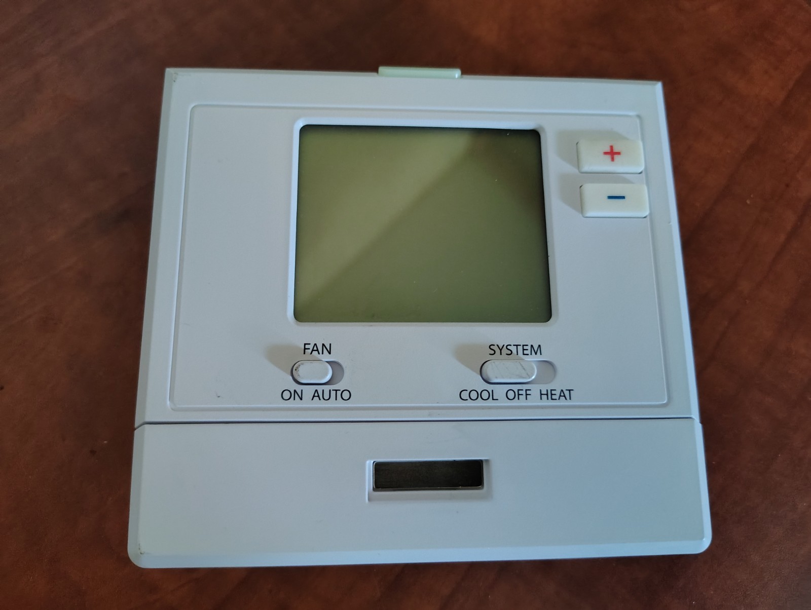 Pro1 T701 Low Voltage Non-Programmable Thermostat gallery