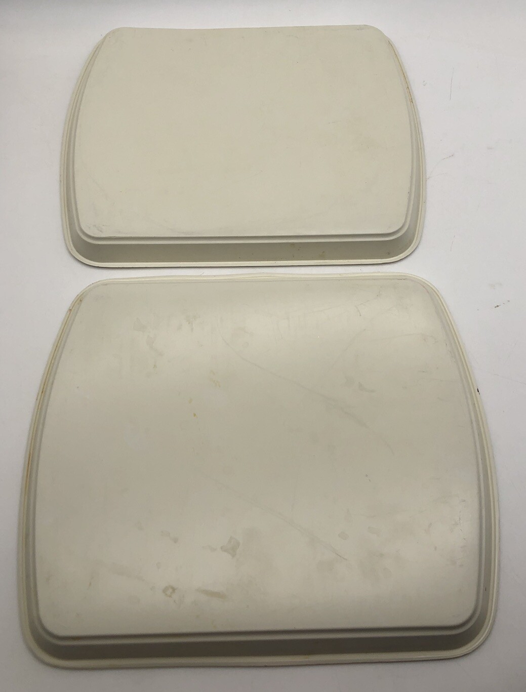 2 Reusable Platers VTG Holiday Cathey Chyna Ullmann Plastic Durable Christmas gallery