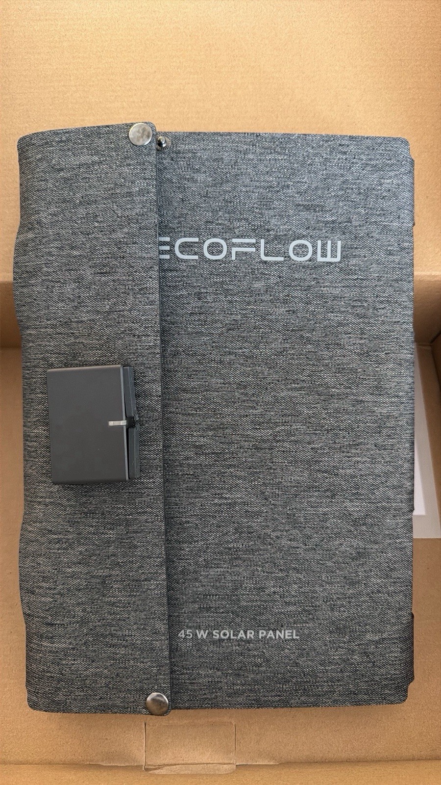 Compact and lightweight EcoFlow 45W solar panel gallery