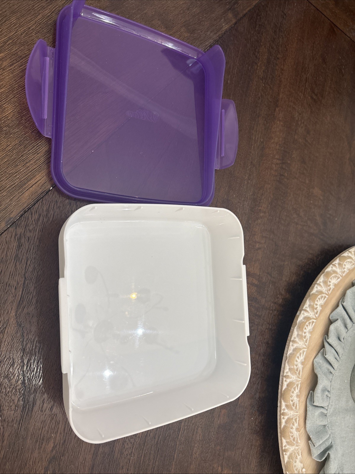 Wilton Fondant and Gum Paste Storage Container with Lid gallery