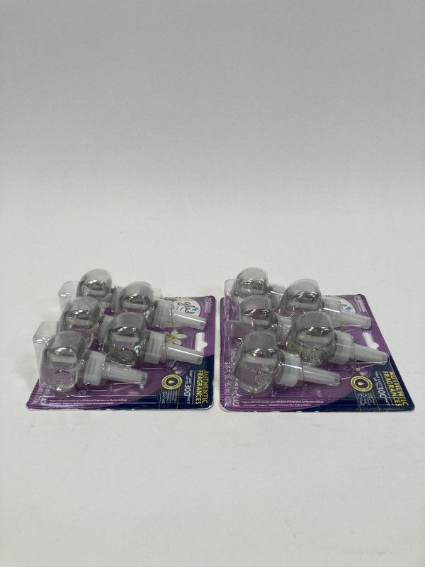 ScJohnson Glade Plugins Scented Oil Refills 5 Pack Lavender & Vanilla=total of 2 gallery