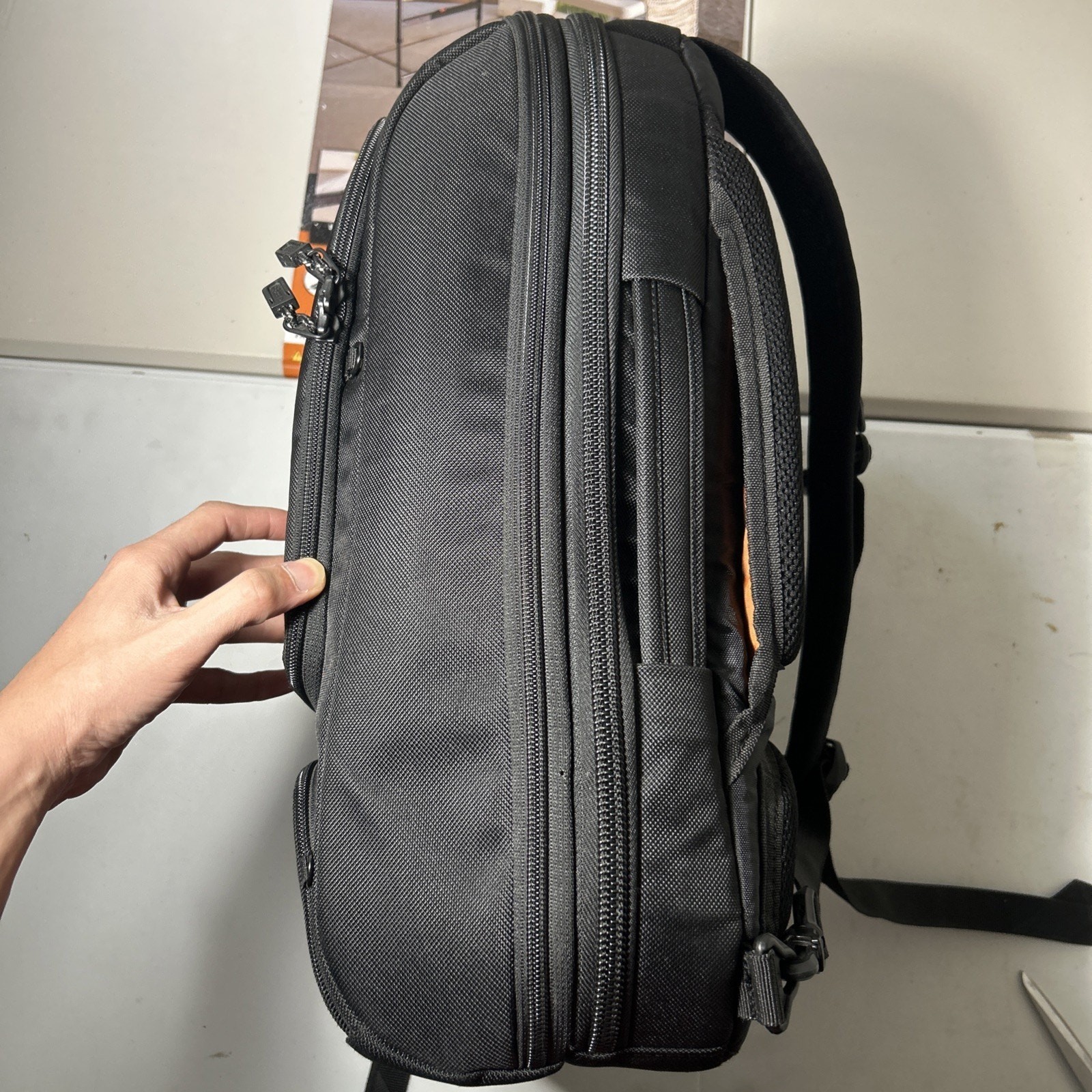 eBags TLS Pro Slim 2146 Model Laptop Backpack Black 15.5" + Cube Case Durable 5